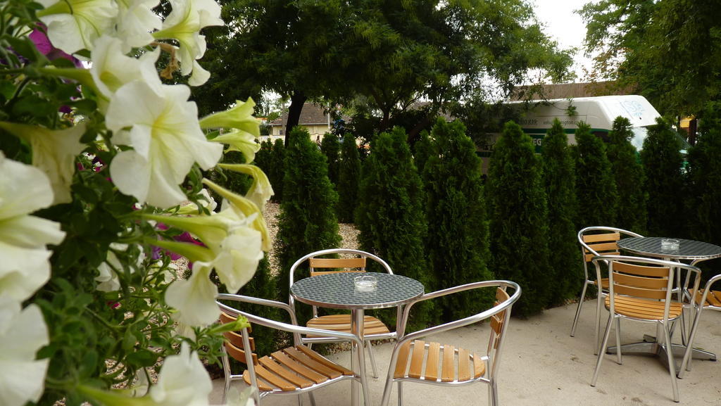 Hotel Pest Inn Budapest Bagian luar foto
