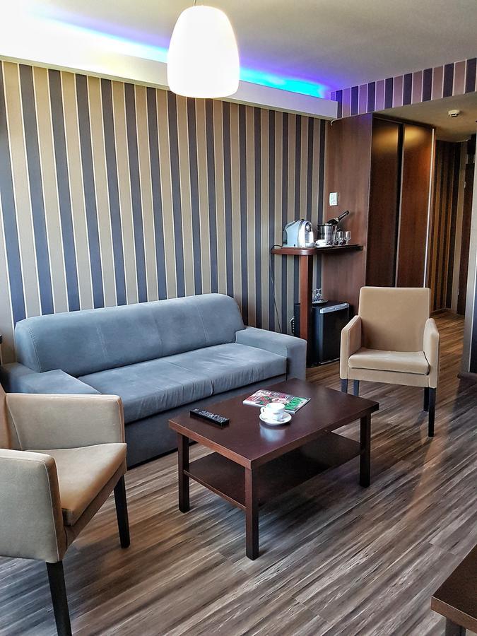 Hotel Pest Inn Budapest Bagian luar foto