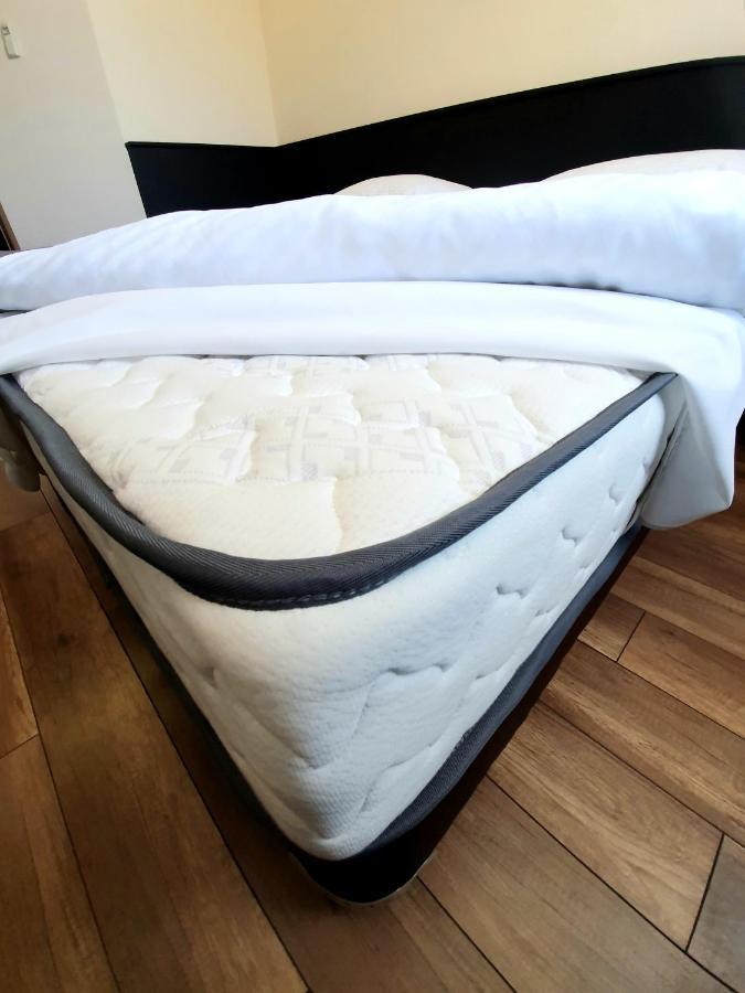 Hotel Pest Inn Budapest Bagian luar foto
